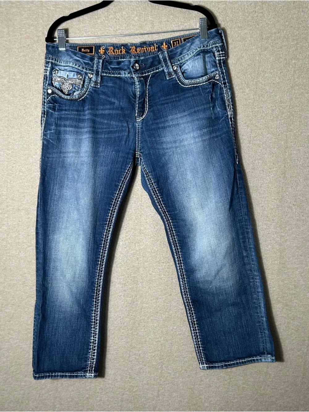 Rock Revival Betty Crop Jeans Womens Tag 31 Blue Dark Wash Embellished Denim